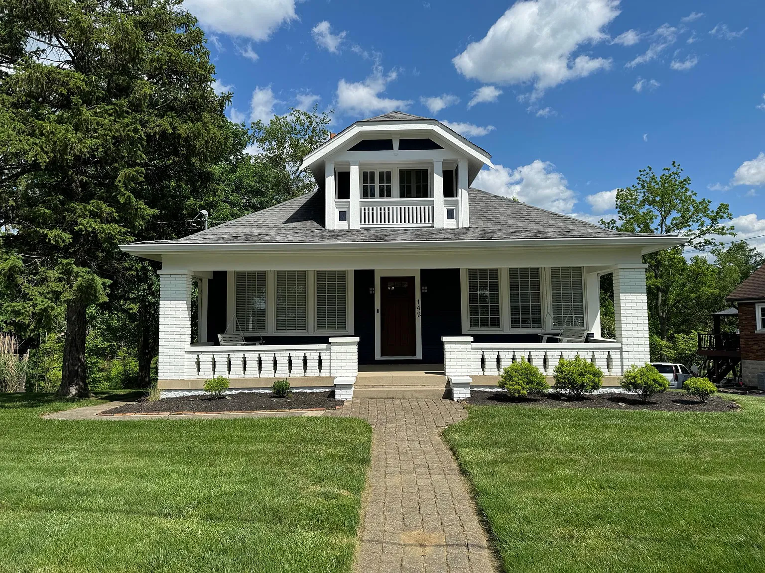 142 Sherman Ave — Photo 1
