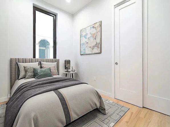 117 W 57th St APT 5A