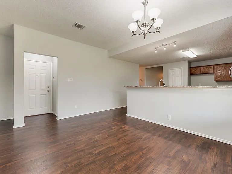 9139 Grand Canal Dr — Photo 10