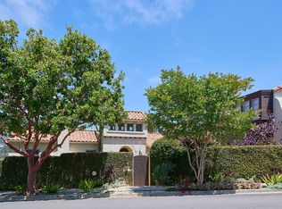 6152 Ocean View Dr, Oakland, CA 94618
