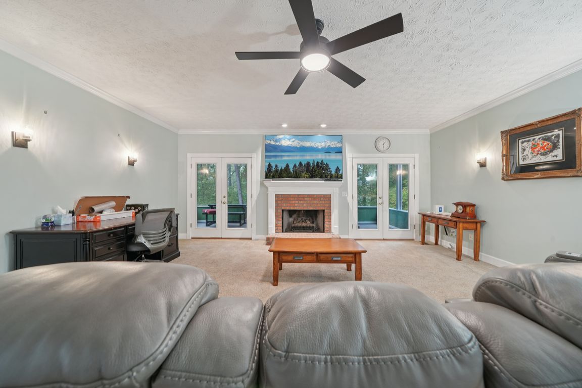 next background image