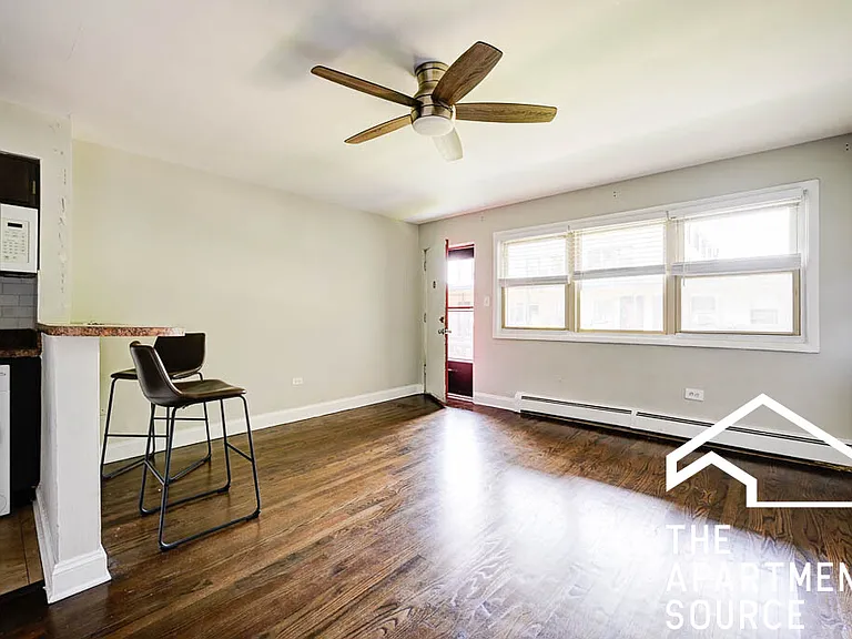1743 W Bryn Mawr Ave #18 — Photo 3