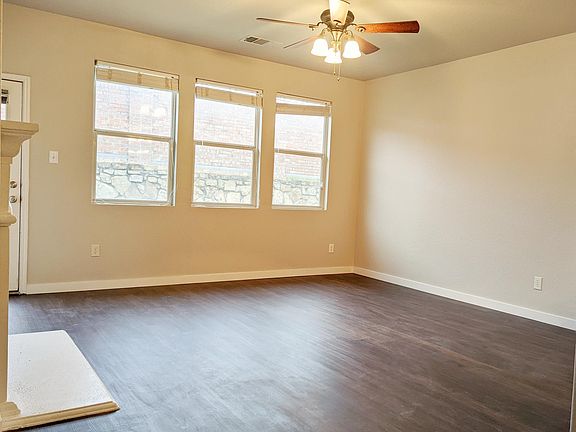 4th image of 6289 Desert Holly Way