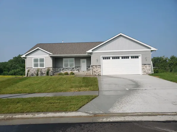 1513 Ohio St, Ames, IA 50014