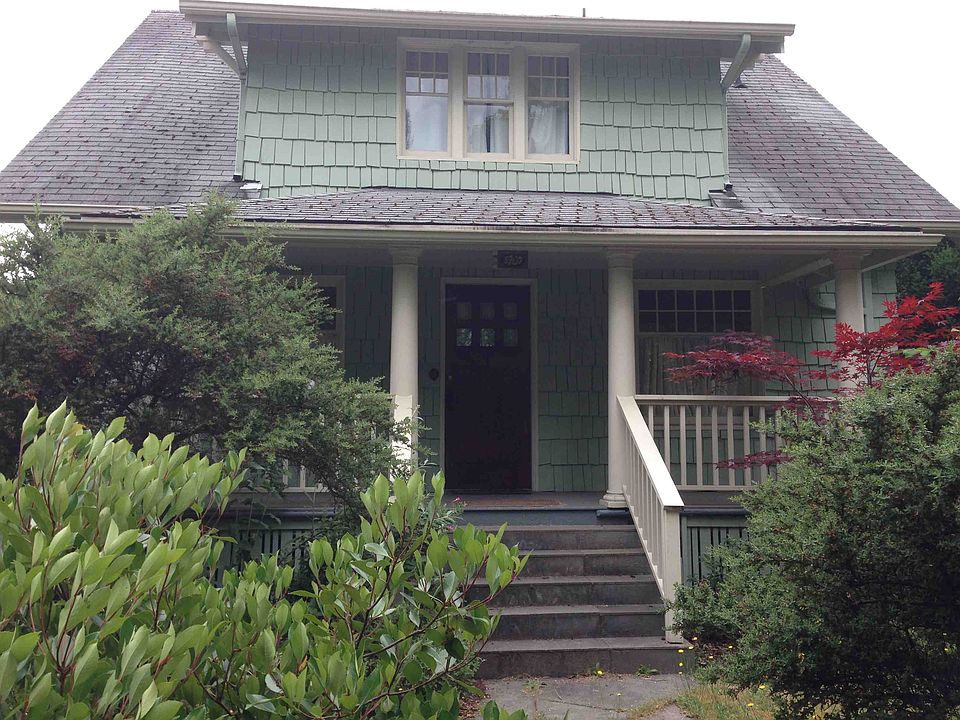 2nd image of 5707 33rd Ave NE
