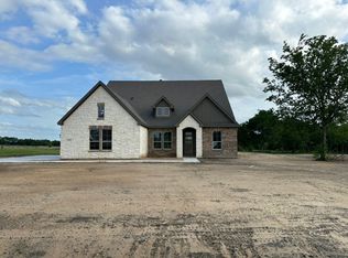 405 Cobb Rd, Leonard, TX 75452