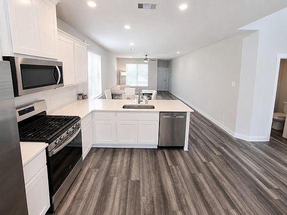 4th image of 702 Granger Ln