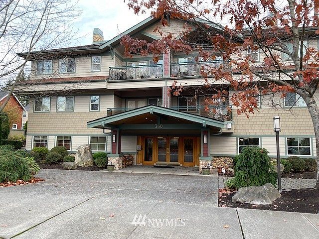 1st image of 360 Knechtel Way NE #301