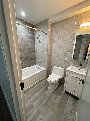 Rented by Bloom Real Estate Group | media 8