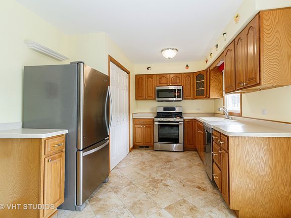 5th image of 16757 Olcott Ave