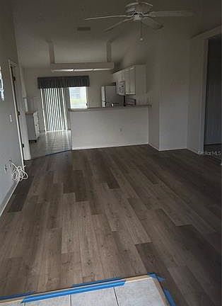 4th image of 2959 Lobelia Rd