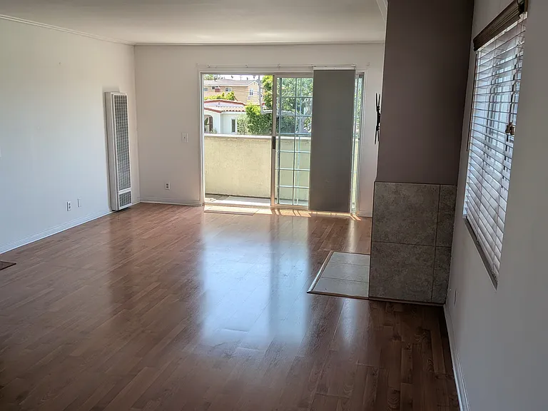 823 Maple St #1 — Photo 18