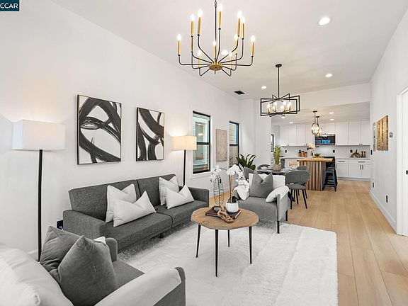 5th image of 1920 Linden St