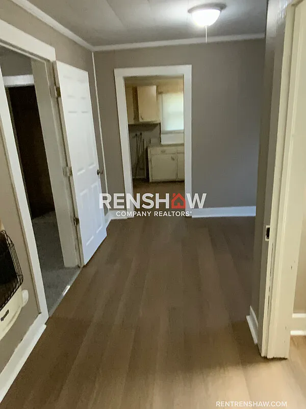 2 bed, 1.0 bath, 912 sqft, $500 — Photo 4