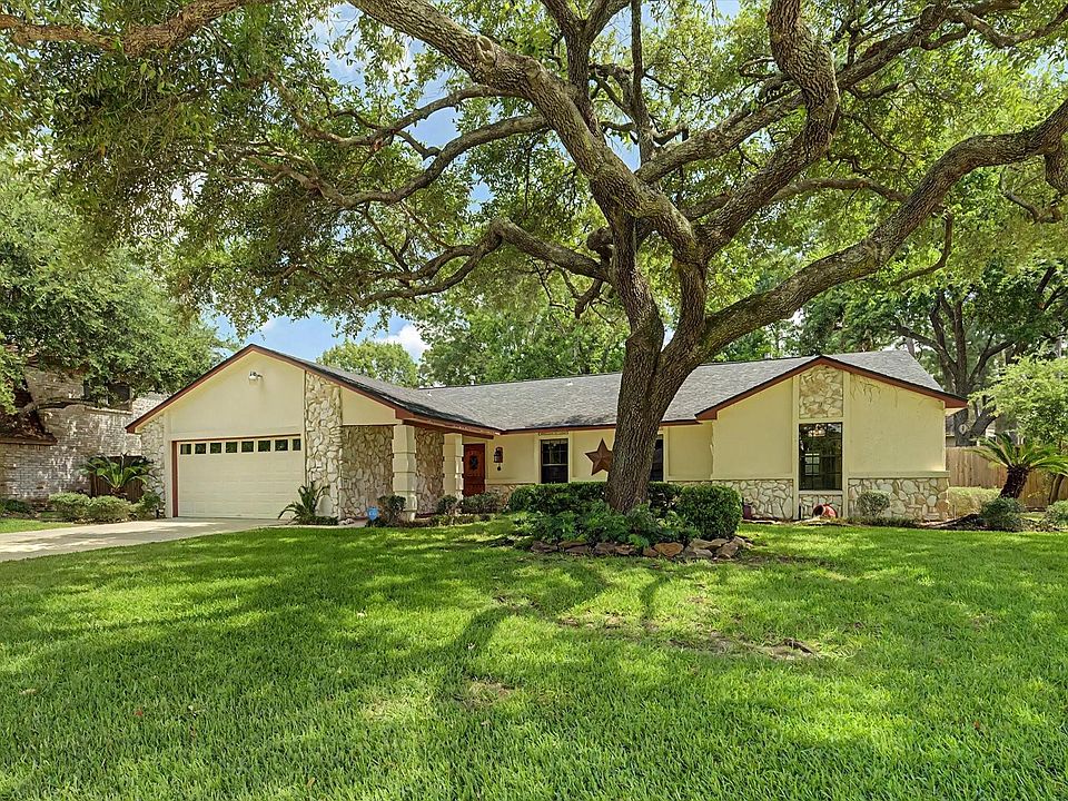 1st image of 7807 Beaver Lake Ct