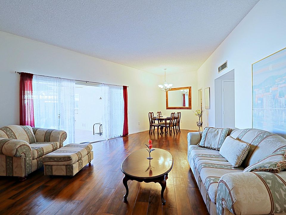 Living and Dining Room 2