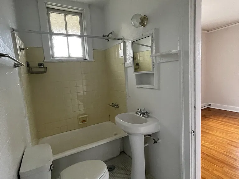 7825 Saint Charles Ave #P — Photo 4