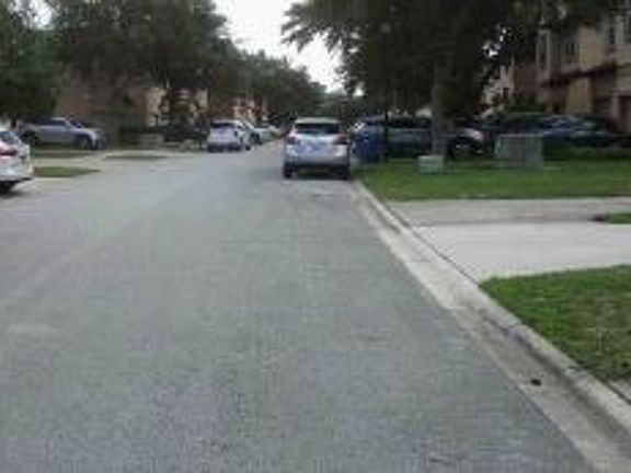 Exterior Neighborhood (street photo)