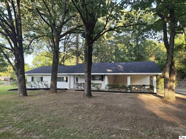 202 Frederick St, Bastrop, LA 71220