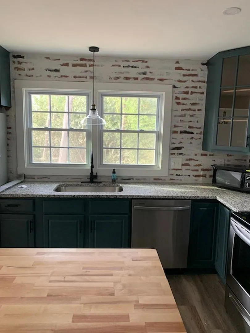 112 Poteat St. — Photo 4