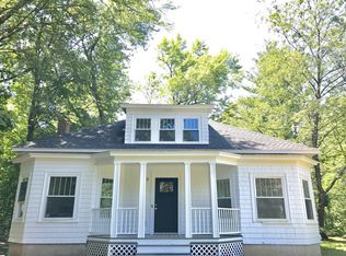 8 Bear Hill Rd, Merrimac, MA 01860
