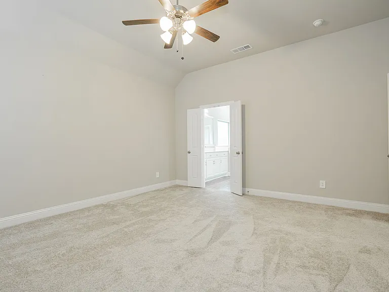 524 Crabapple Dr — Photo 10