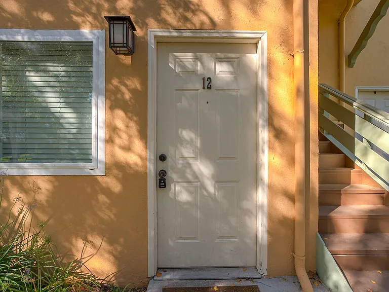 2732 San Jose Way — Photo 11