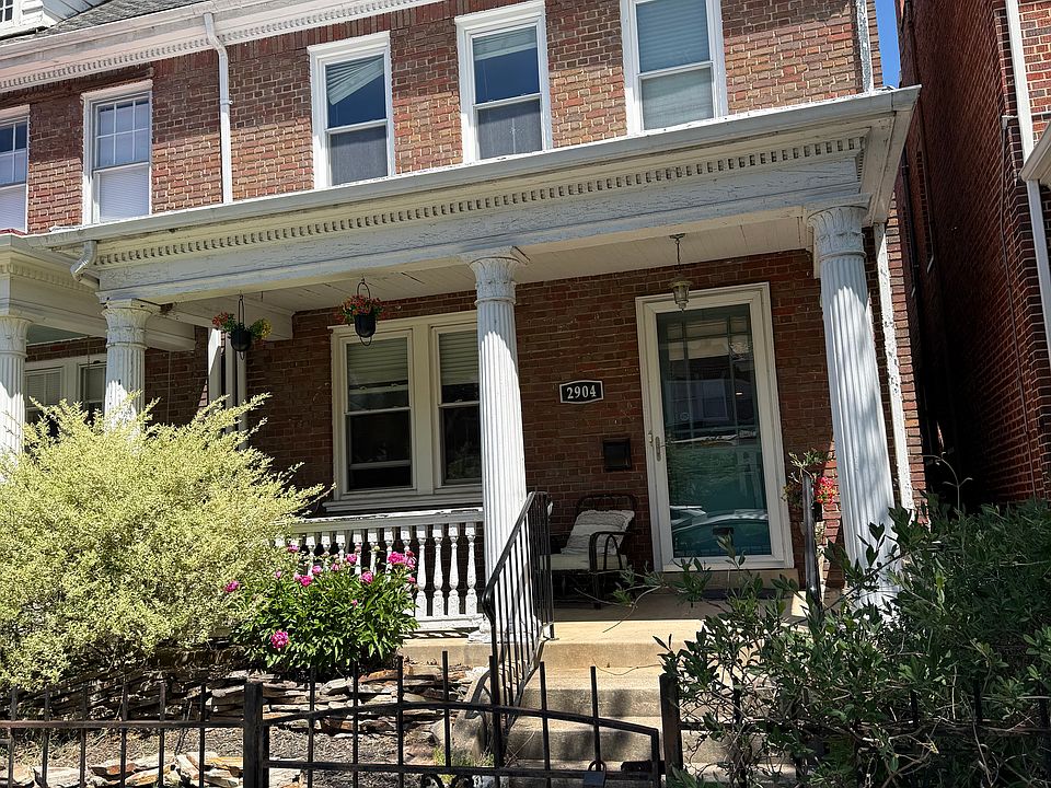 1st image of 2904 Parkwood Ave