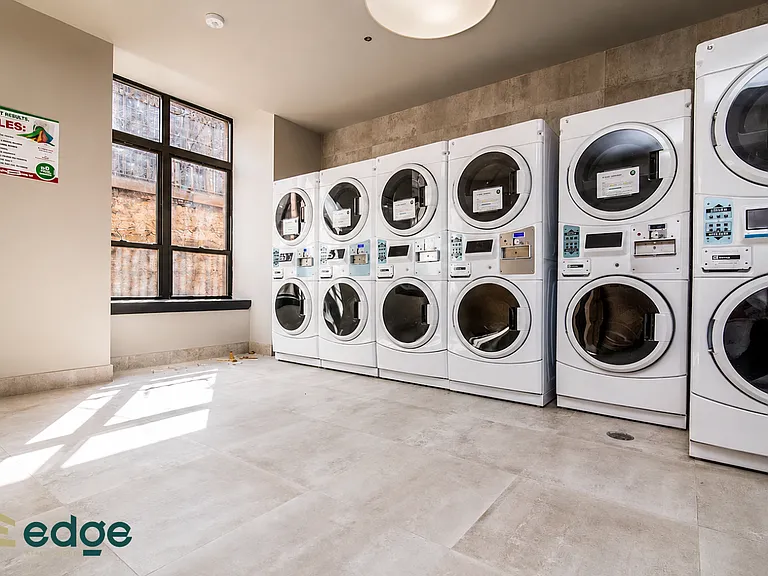 2 N Henry St #2B — Photo 8