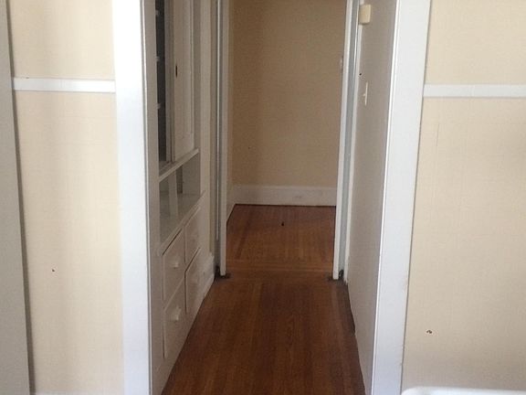 hall from kitchen into living room