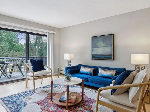 2800 Hamline Ave N APT 326