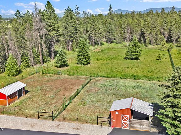 4th image of 300 E Seasons Rd