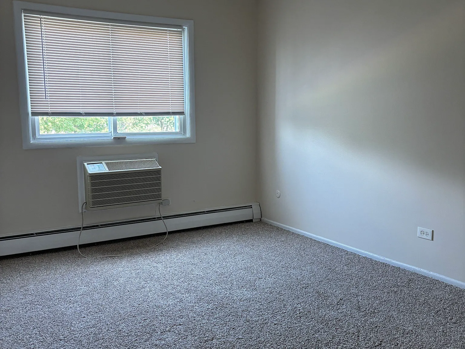 1 bed, 1.0 bath, $1,595 — Photo 3