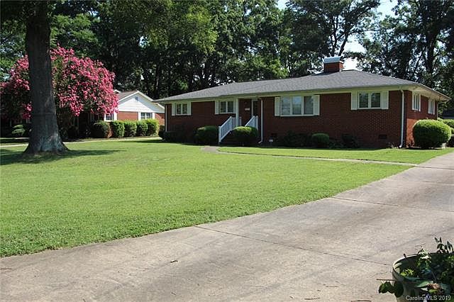 1st image of 4735 Amity Pl