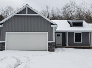 12480 144th Ave, Grand Haven, MI 49417