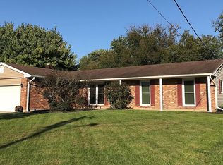 608 Meadow Ln, Trenton, OH 45067