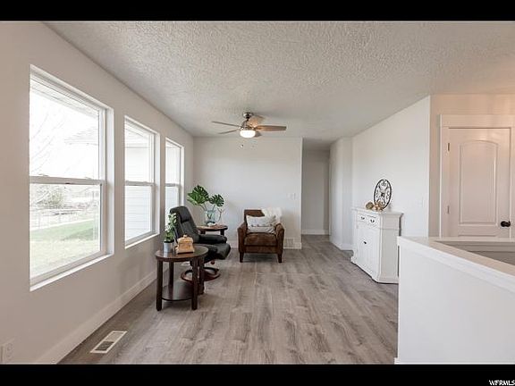 5th image of 6060 W Brook Hollow Dr