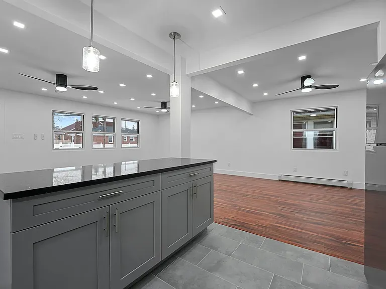 220th Pl — Photo 1