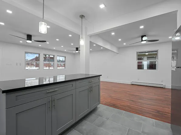 137-29 220th Pl #2, Springfield Gardens, NY 11413