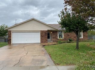 11812 E 82nd Pl N, Owasso, OK 74055