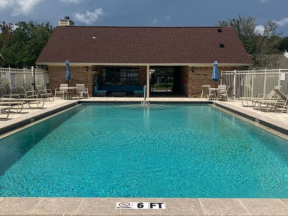 3rd image of 5001 Grande Dr APT 1121