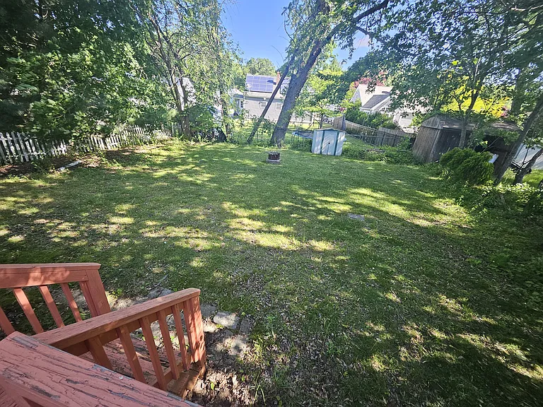 21 Covel Ave — Photo 4
