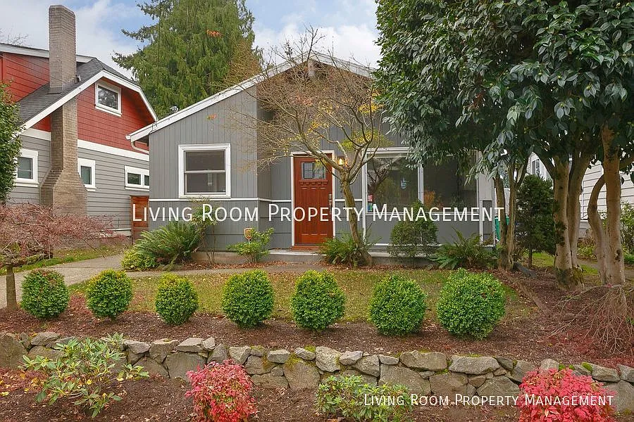 3392 SE Tibbetts St photo 1
