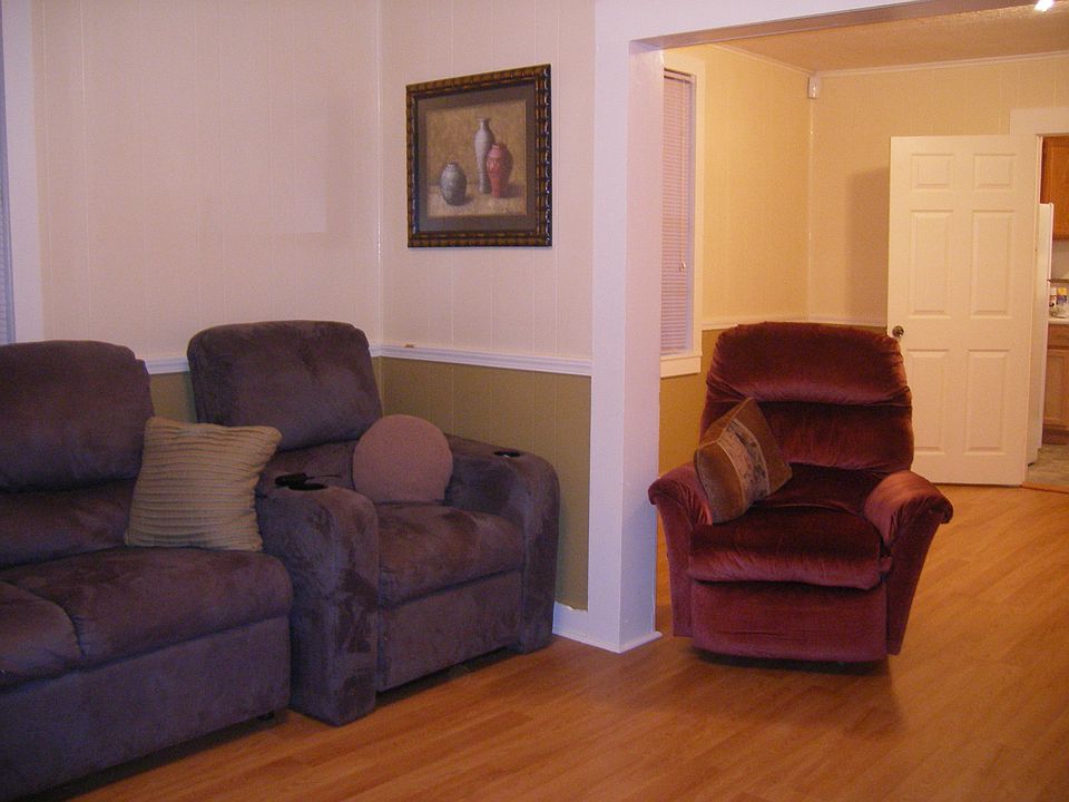 2nd image of 505 Myers St