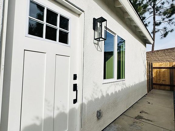 2nd image of 9047.5 Willowgrove Ave