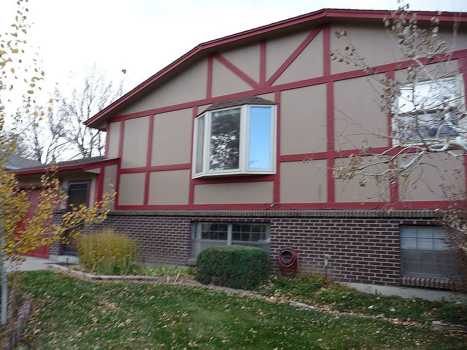 front, entry, bay window