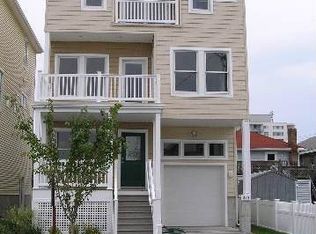 213 N Princeton Ave, Ventnor, NJ 08406