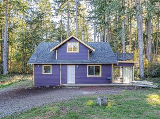 148 Meadow Dr, Saltspring Island, BC V8K1T9