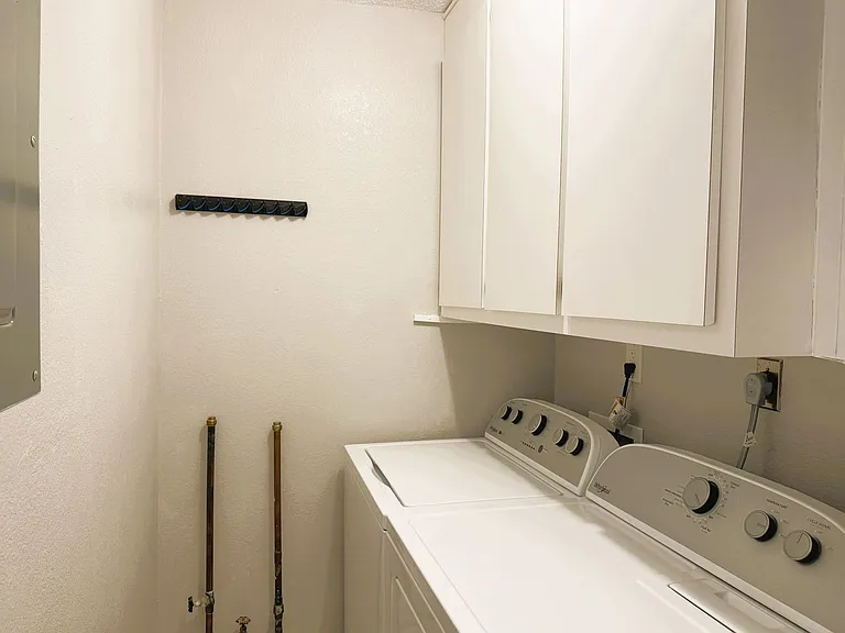 1400 Mineo Dr #10-B — Photo 32