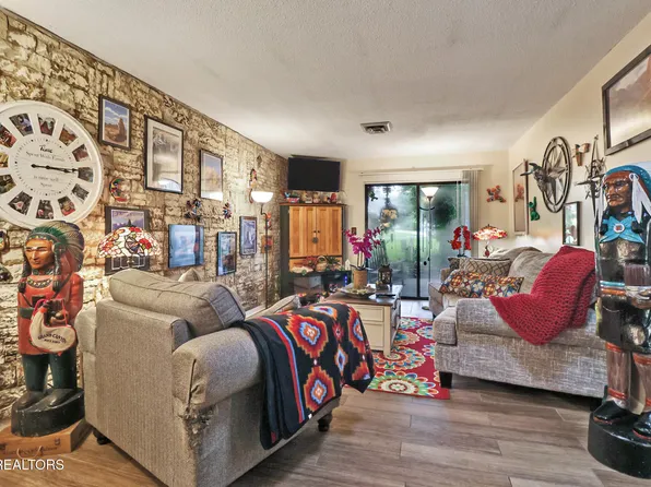 33 Big Horn Loop APT 2, Crossville, TN 38572